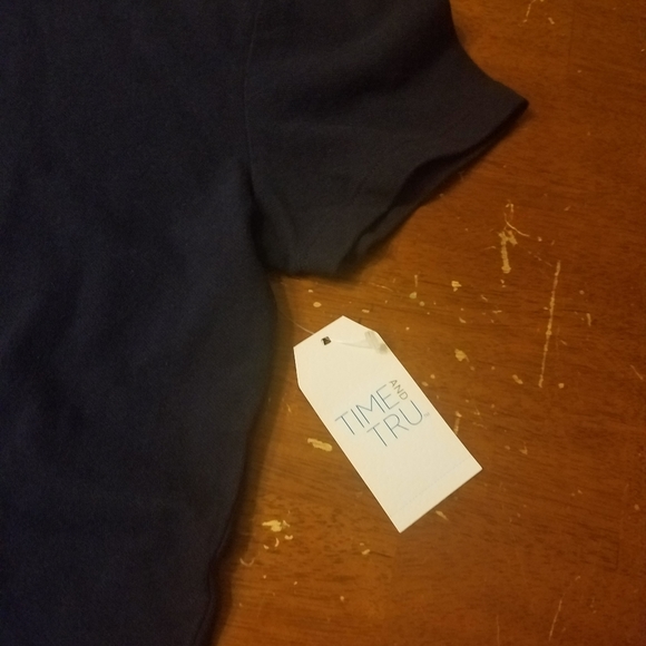 Woman's Small Polo Shirt - Picture 2 of 4